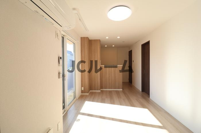 キャトル・セゾンの居間・リビング