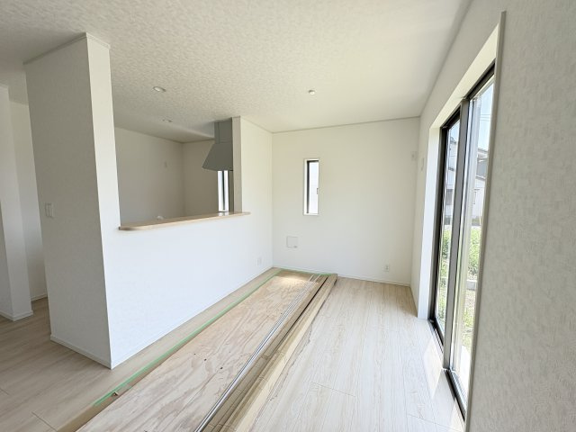 【居間・リビング】 | 深谷市中瀬第1  クレイドルガーデン　新築戸建　全2棟　1号棟