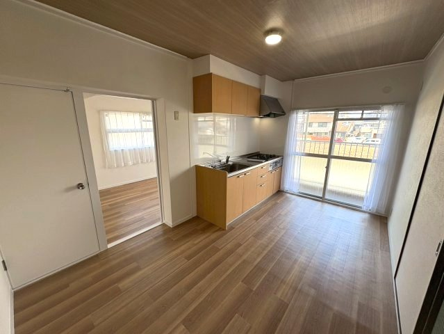 【居間・リビング】 | エメラルドマンション第2箱崎A棟