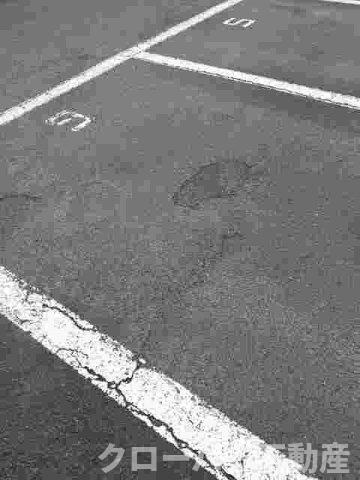 メゾンジャルダン黒嶋Ｂの駐車場
