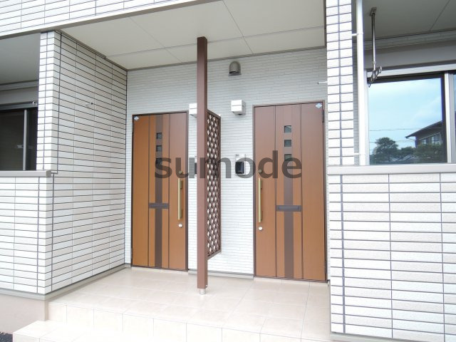 パインルーツⅠのエントランス