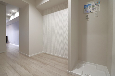 【その他】 | ダイアパレス順慶町 | ユーティリティはキッチンと玄関の２WAY♪
室内洗濯機置き場も有り家事導線良好！