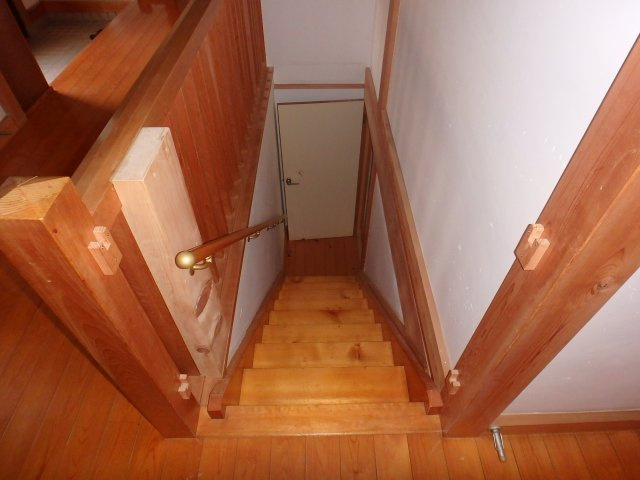 K0185H　河津町峰中古住宅の内装