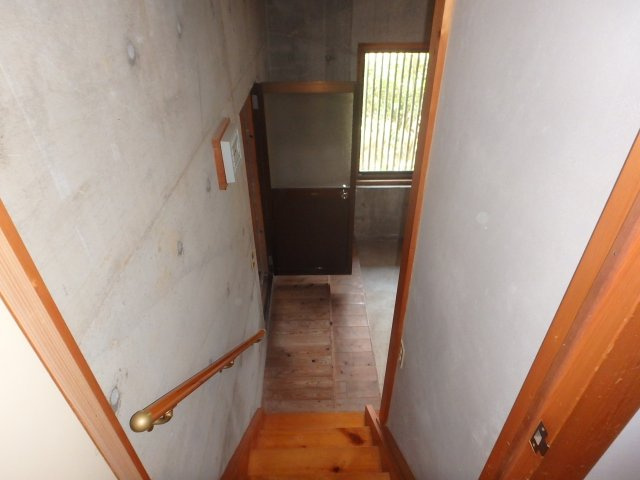 K0185H　河津町峰中古住宅の内装