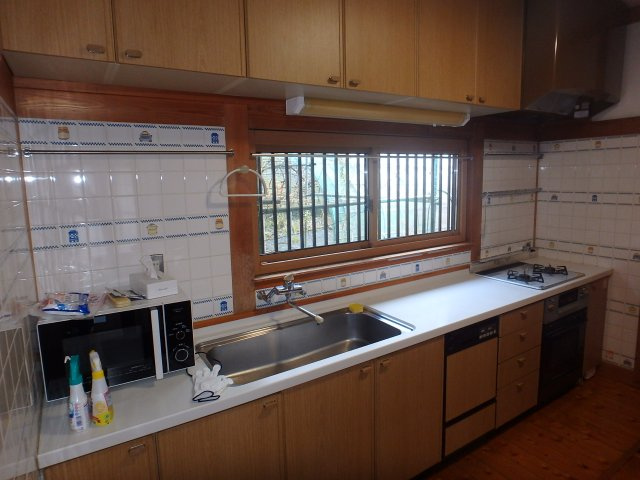 K0185H　河津町峰中古住宅のキッチン