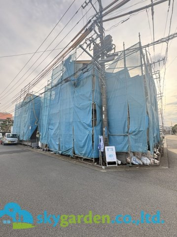 藤沢市湘南台４丁目　新築戸建　全２棟１号棟の前面道路含む現地写真