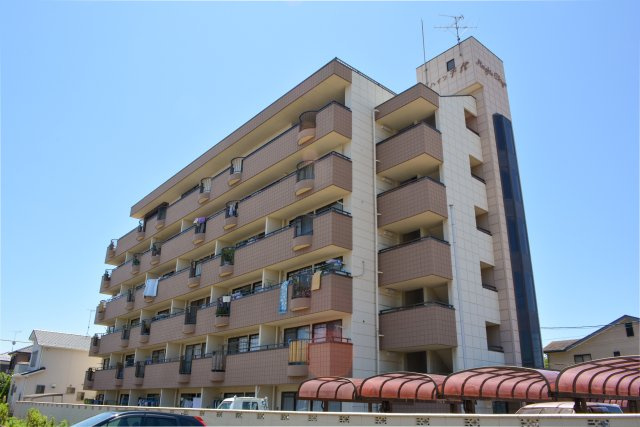 ハイツ千代の外観