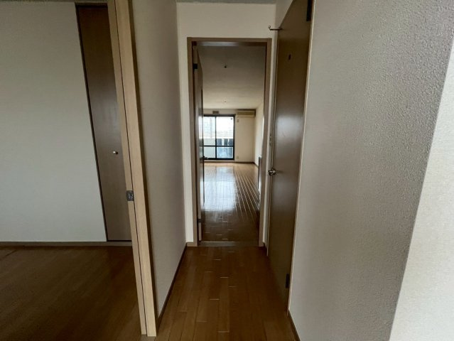 ディオール・ビィオールⅠの玄関