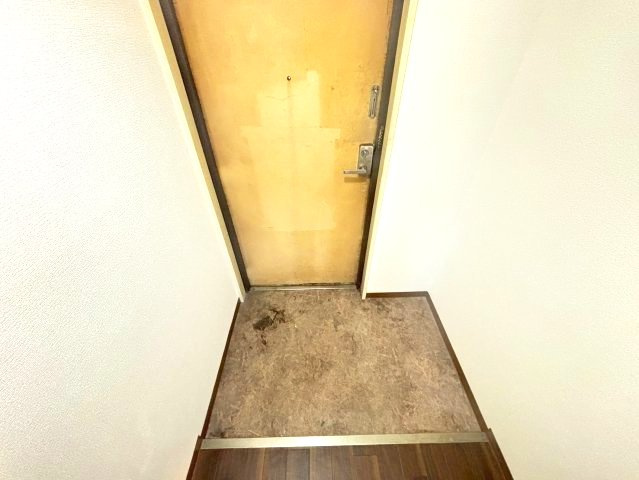 バルカン富田林の玄関