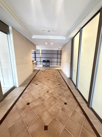 エステムコート国香通のロビー