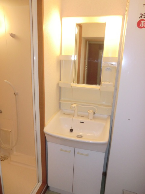 エテルノヨシダの独立洗面台