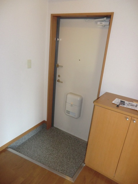 エテルノヨシダの玄関