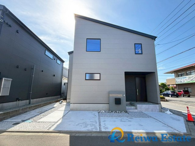 新築戸建　高座郡寒川町小谷1丁目の外観|角地のため開放感良好◎