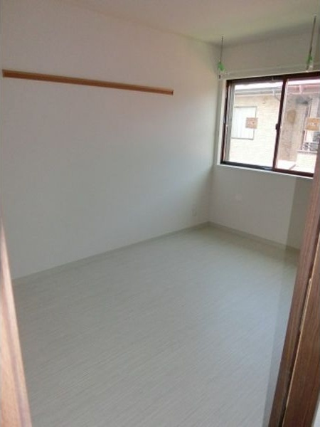 ジュメリの洋室