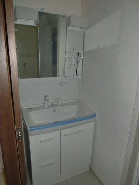 ジュメリの洗面所