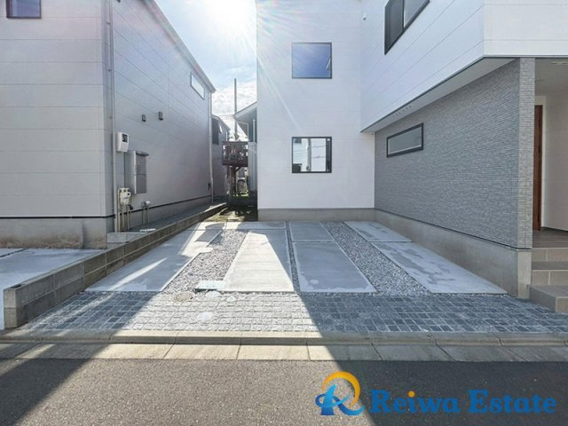 新築戸建　高座郡寒川町小谷1丁目の駐車場