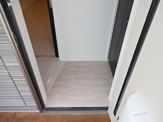 ユニヴァリィ・ラメールの玄関|玄関