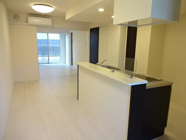 ユニヴァリィ・ラメールの居間・リビング|リビング