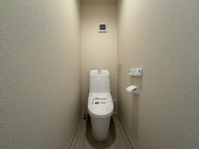 静岡市駿河区下川原五丁目10期　全５棟のトイレ|２階にもトイレがあるため朝の支度もスムーズにすすみます。