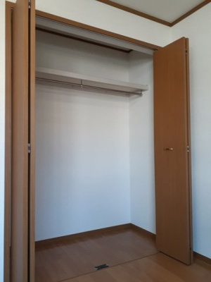 【収納】 | イーストキャッスル | 大きなスペースがあり、収納には困りません