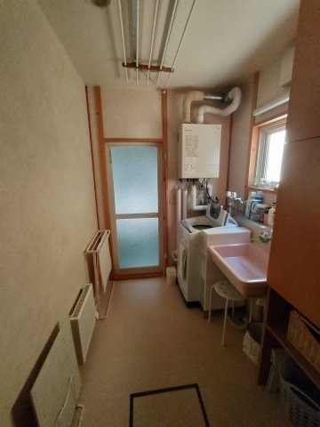 新釧路町　中古住宅のランドリースペース|脱衣室