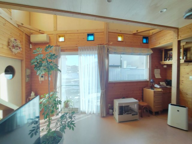 新釧路町　中古住宅の居間・リビング