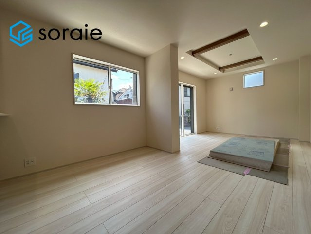  川越市山田　新築戸建の居間・リビング|4/26　撮影