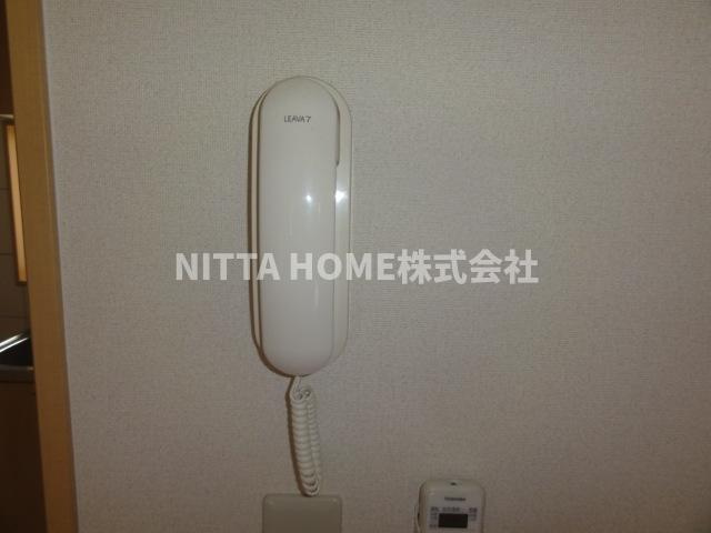 ハイツエスポアのセキュリティ|ドアホンがついています◇