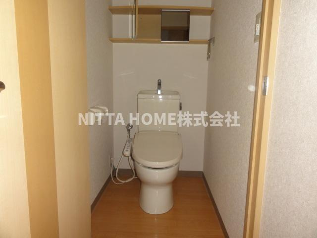 ハイツエスポアのトイレ|シャワー付きのトイレです★