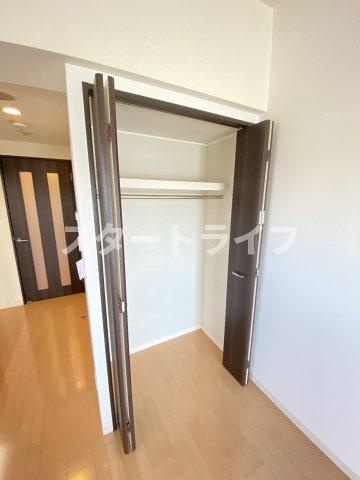 大阪市淀川区十三本町１丁目の賃貸マンションの収納