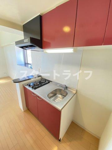 大阪市淀川区十三本町１丁目の賃貸マンションのキッチン