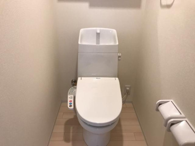 【トイレ】 | カーサフェリーチェ新生Ⅴ | シャワー付トイレ