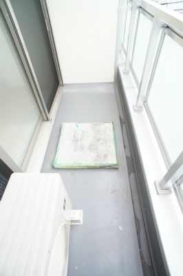 リブリ・中浦和のバルコニー