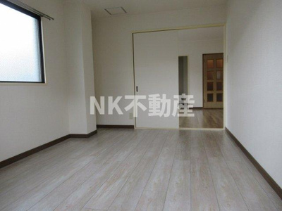 【寝室】 | グローリア八戸ノ里（八戸ノ里賃貸） | 洋室です