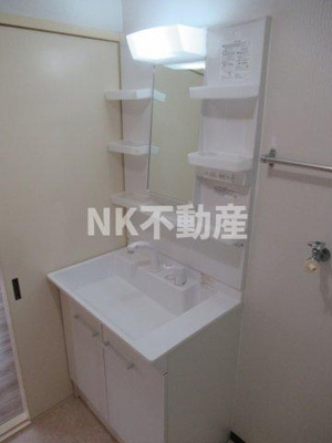 【洗面所】 | グローリア八戸ノ里（八戸ノ里賃貸） | 忙しい朝には欠かせない洗面所です