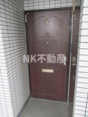 【玄関】 | グローリア八戸ノ里（八戸ノ里賃貸） | 玄関です