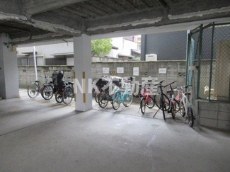 【その他共用部分】 | 駐輪場です