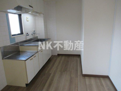 【キッチン】 | グローリア八戸ノ里（八戸ノ里賃貸） | キッチンでお料理をお楽しみください