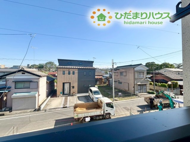 深谷市田所町　第3　新築一戸建て　リーブルガーデン　02の展望|開放感のある眺望が広がり、日中は明るい光が心地よく差し込みます。周囲の景色を楽しみながら過ごせるため、気分転換にもぴったりの環境です◎