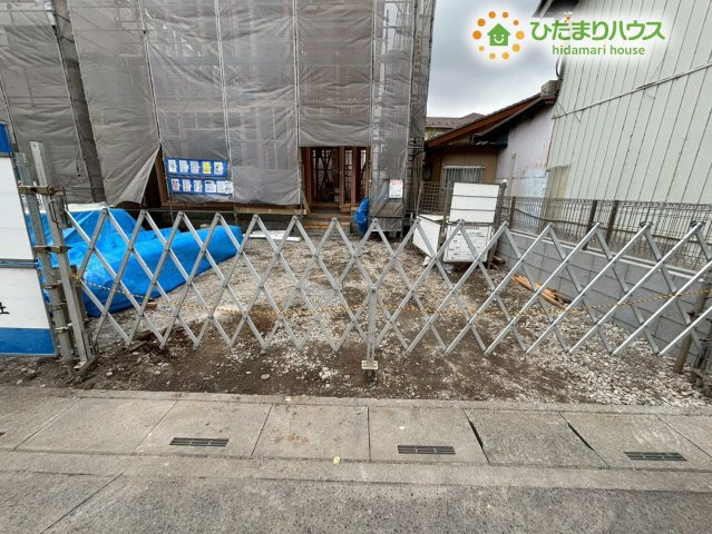 深谷市田所町　第3　新築一戸建て　リーブルガーデン　02の駐車場