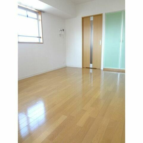 エルドシック横濱の寝室|東急東横線直通！人気のみなとみらい線馬車道駅徒歩3分♪