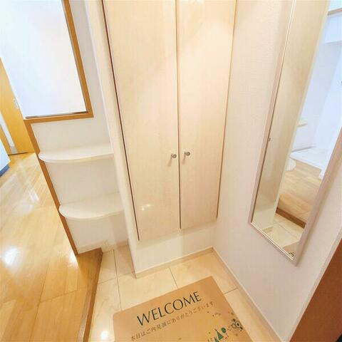 エルドシック横濱の玄関|シューズボックスで玄関すっきり♪