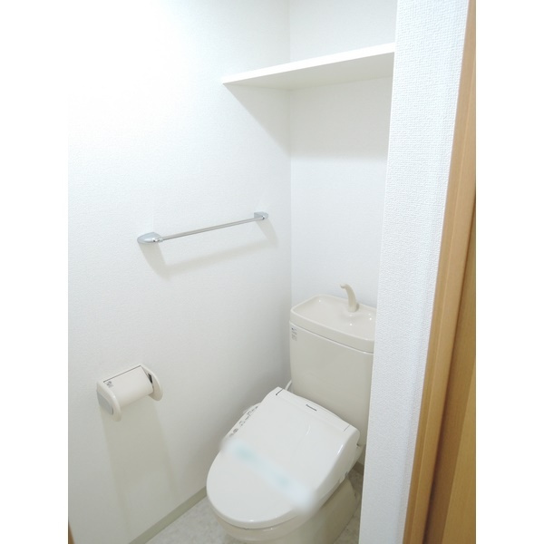 エルドシック横濱のトイレ|温水洗浄便座付き♪