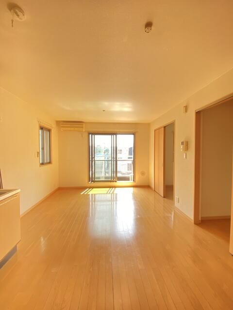 エスポワールＦの居間・リビング