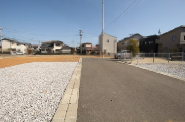 鴨部　新築戸建　⑨　（全2区画）の前面道路含む現地写真|南側　公道　6.0ｍ　接面　8.3ｍ