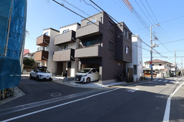 浦和区元町１丁目16-8新築一戸建ての外観