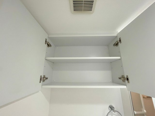 アドバンス新大阪ラシュレの収納