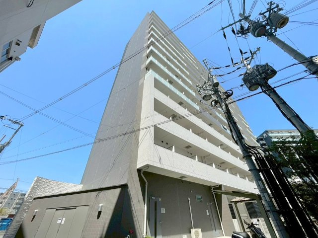 アドバンス新大阪ラシュレの外観