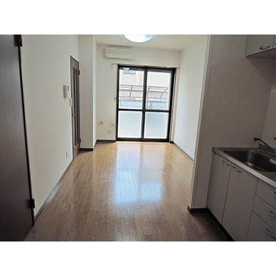 【居間・リビング】 | アンプルール ブワ HIRO | ☆広めリビング☆