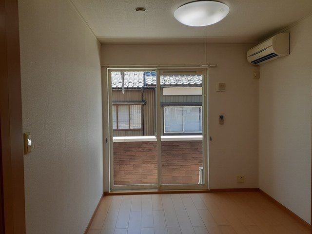 ジャルダンフルールＡの居間・リビング